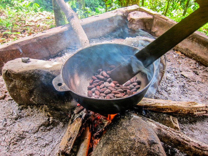 Roasting Cacao