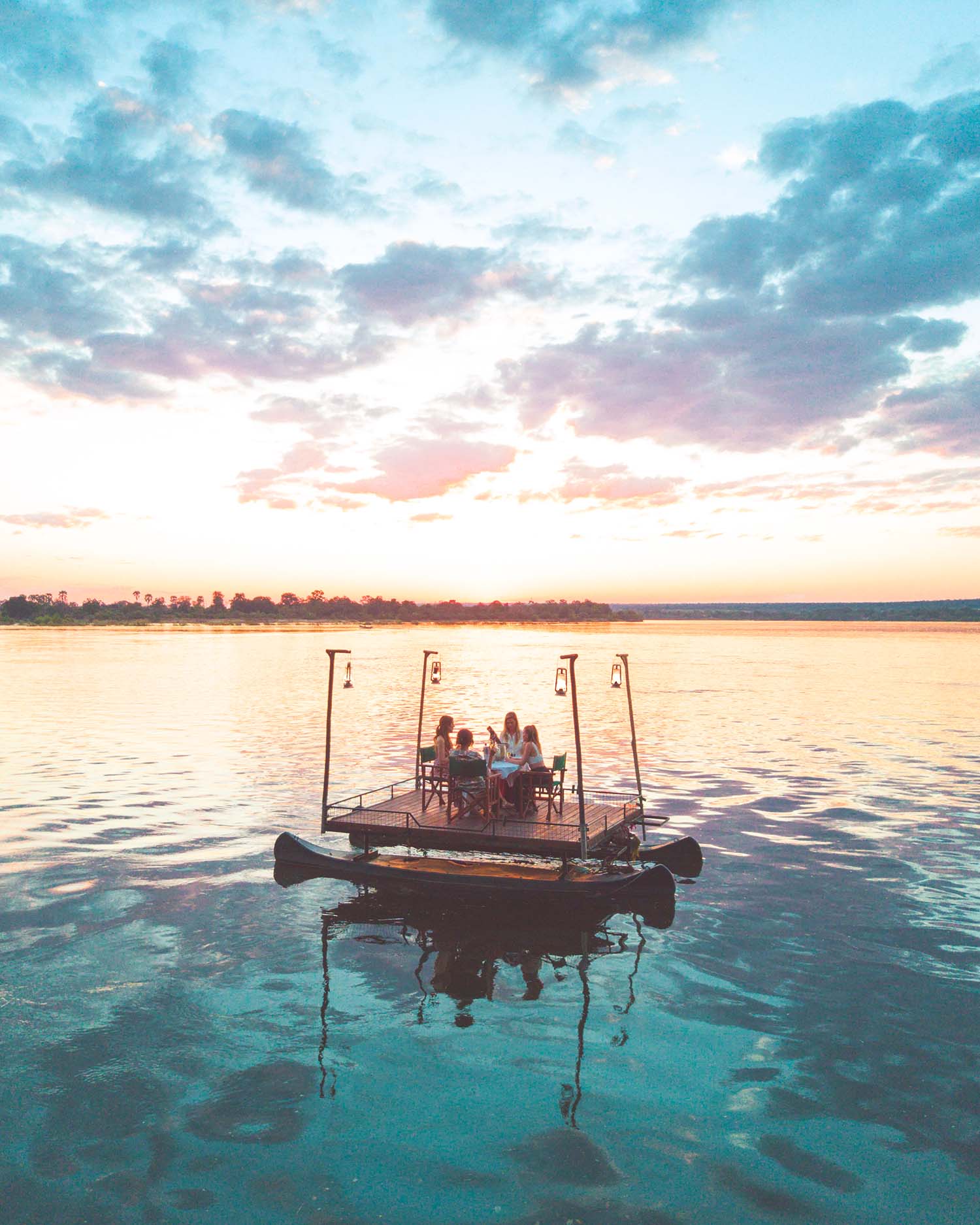 drone floating table