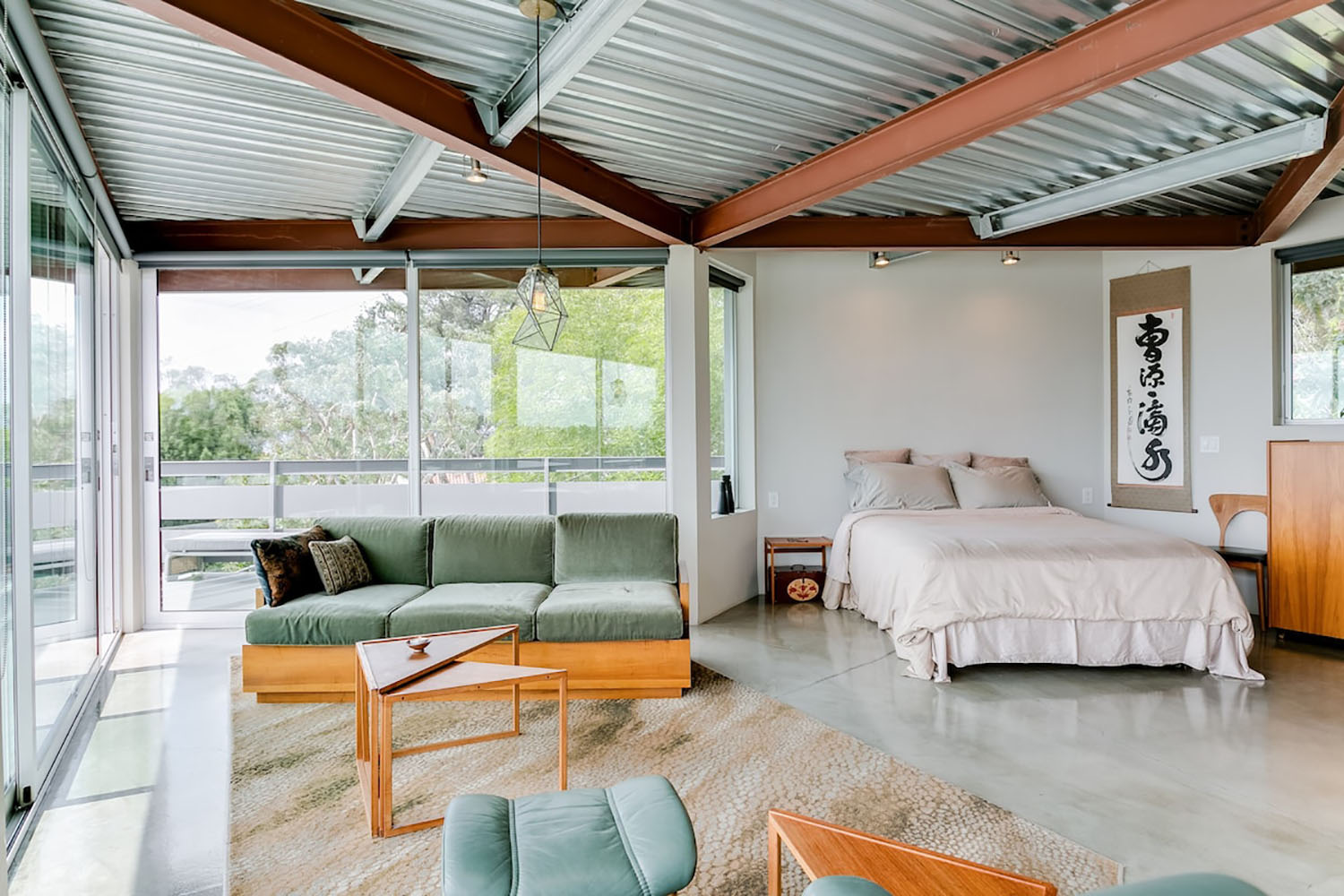 Bright Studio Airbnb Los Angeles