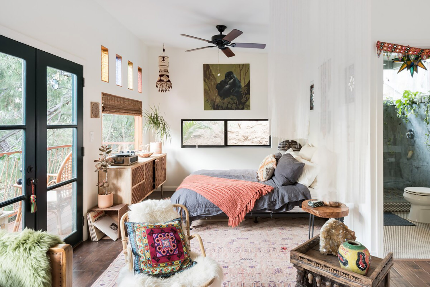 Airbnb 60s Vintage The Doors Los Angeles